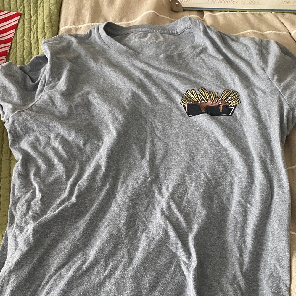Under armour Gray T-Shirt with Fun Graphic